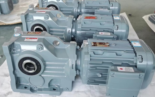 4.2KW電機含減速機,4200W減速機帶電機型號選型