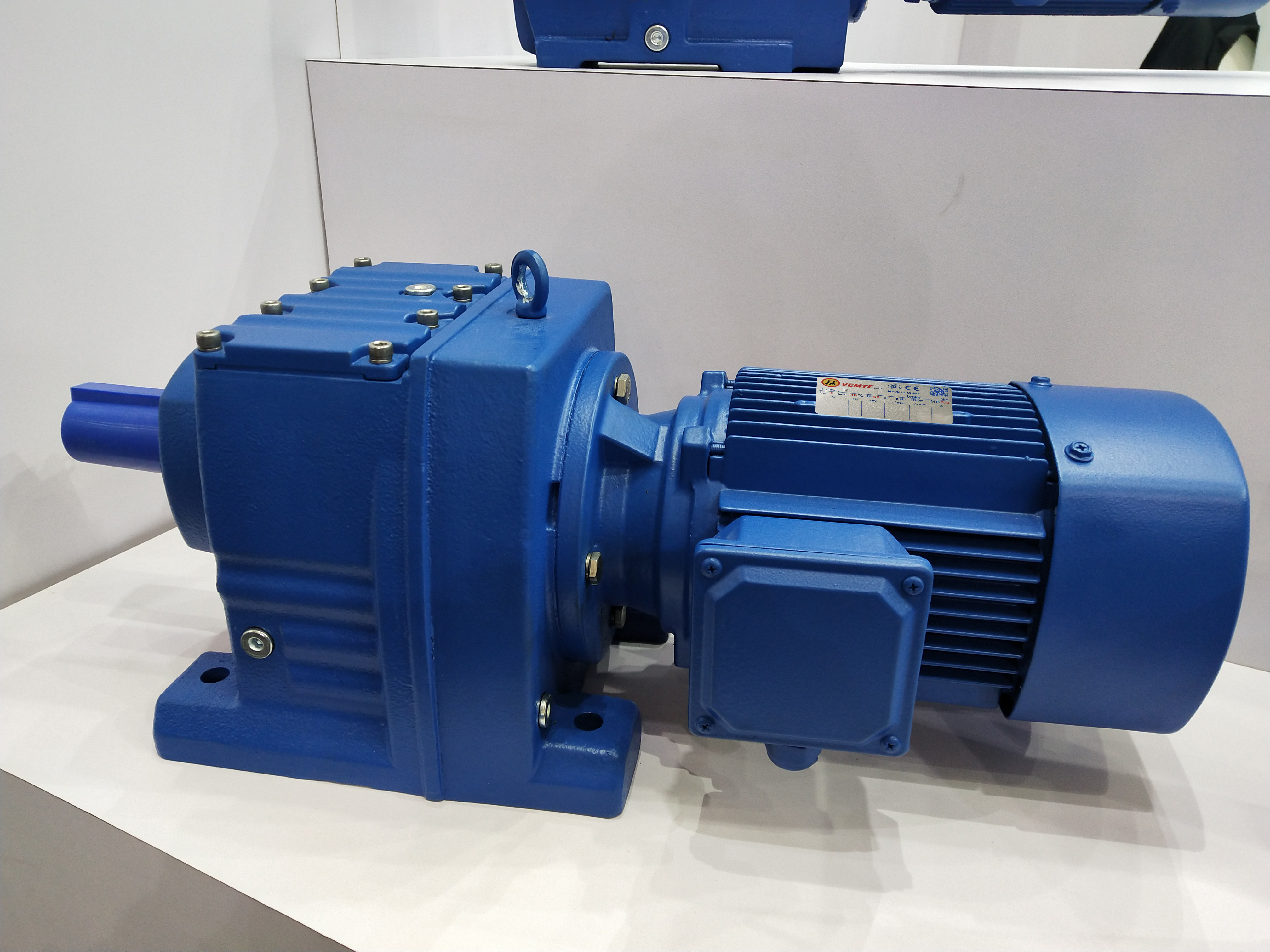 R17減速機(jī) R17減速機(jī)